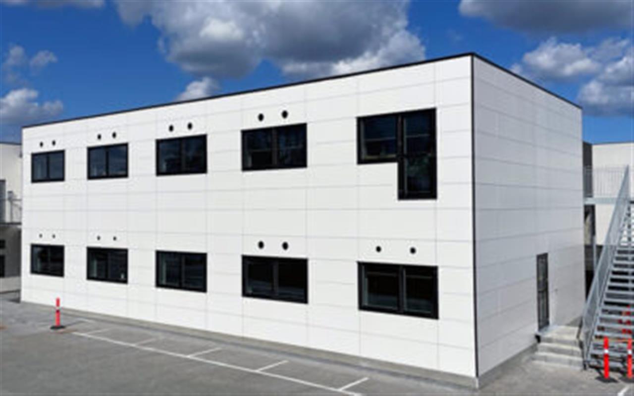 Pavilloner fra FOCUS Moduler A/S – giv medarbejderne eller eleverne ekstra plads